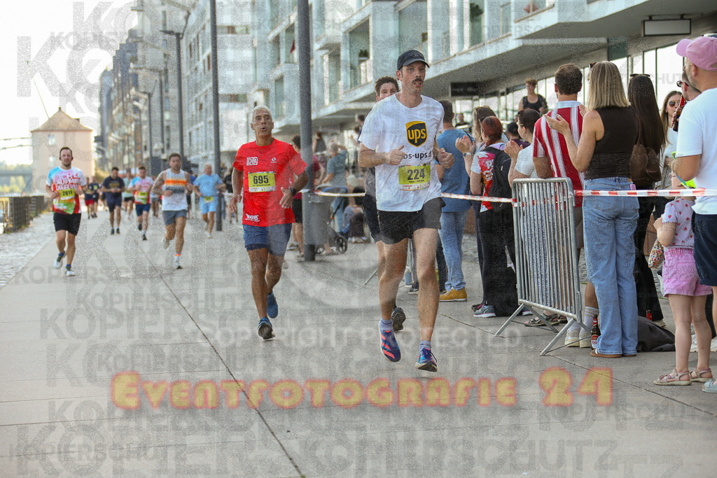 250920_1447_EX1_7566 | Sportfotografie im Rhein-Sieg Kreis, Köln, Bonn, NRW, Rheinland Pfalz, Hessen, etc. Unser Tätigkeitsfeld umfasst den Laufsport vom Volkslauf über den Marathon, Duathlon, Triathon bis zum Ultralauf wie Kölnpfad Ultra oder Schindertrail.