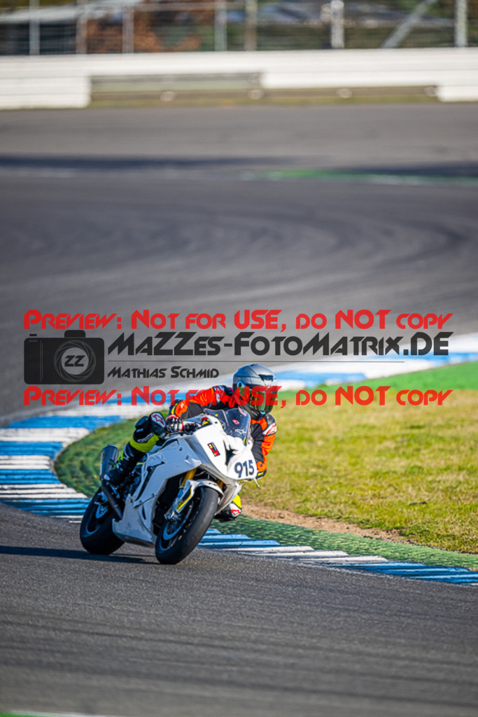 MaZZes_FotoMatrix_230410_1015 | ROT