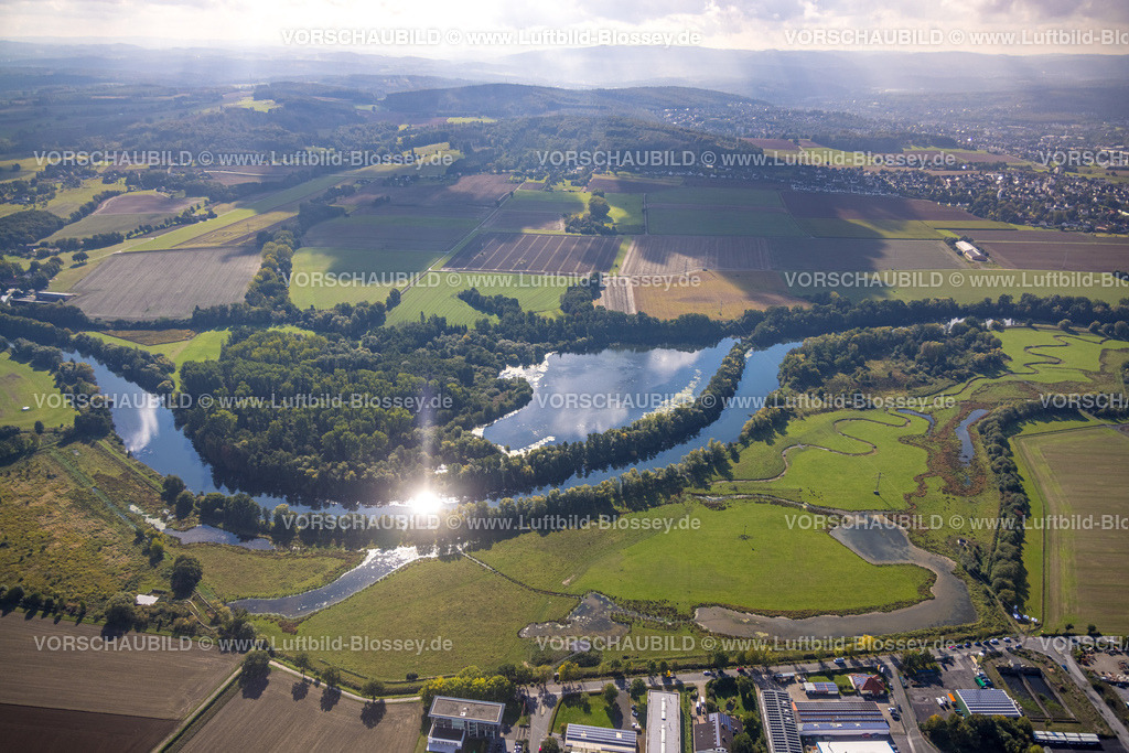 Froendenberg220901271 | Luftbild, Naturschutzgebiet Auf dem Stein, Kiebitzwiese und Biotop Ruhraue, Ententeich, Flussmäander Ruhr, Schwitten, Menden, Ruhrgebiet, Nordrhein-Westfalen, Deutschland