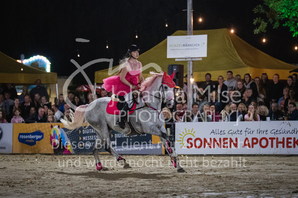 230827_Delbrueck_Kostuem-835 | Deine schönsten Turniermomente als professionelle Fotos! Entdecke hochwertige Pferdesport-Fotografie im Online-Shop. Jetzt Fotos finden & bestellen!