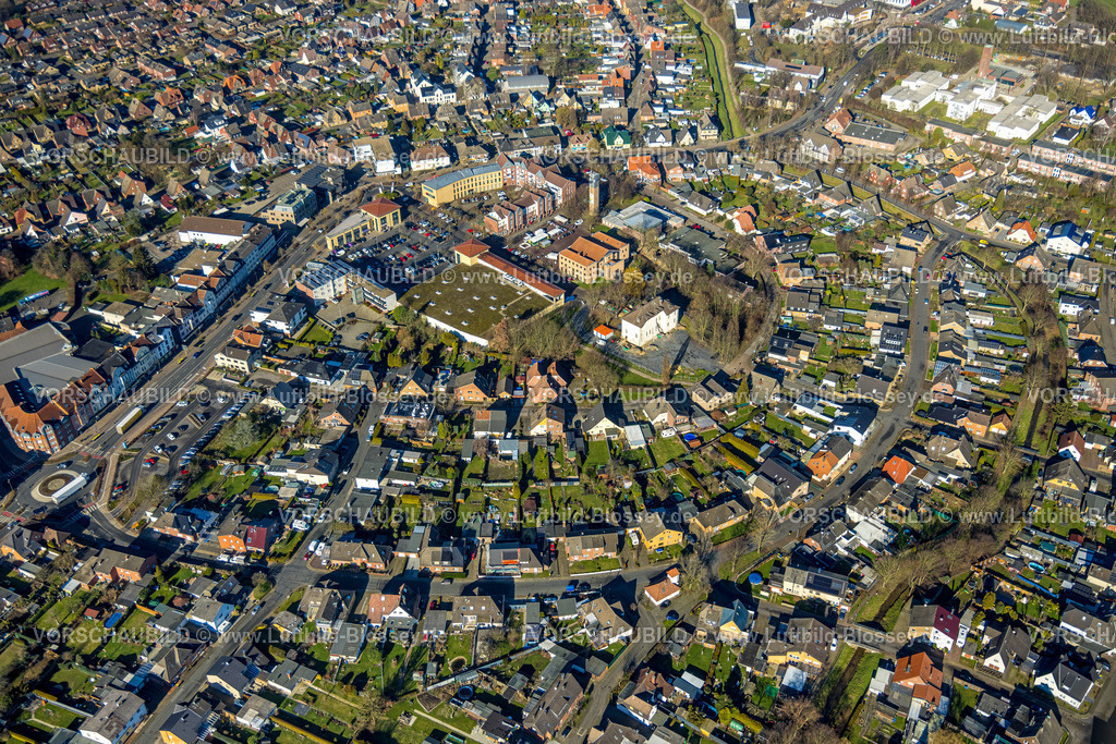Selm230205619 | Luftbild, Burg Botzlar (weißes Haus, Rest einer Wasserburg), dahinter Bürgerhaus und Volkshochschule, Beifang, Selm, Münsterland, Nordrhein-Westfalen, Deutschland