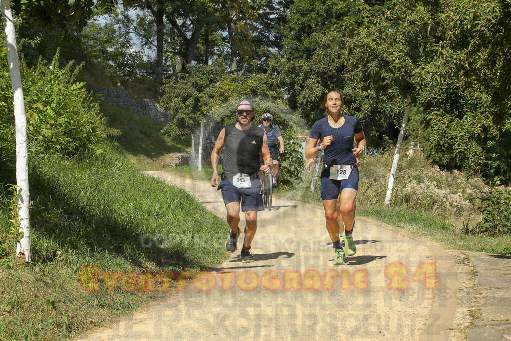 250824_1235_EX1_9852 | Sportfotografie im Rhein-Sieg Kreis, Köln, Bonn, NRW, Rheinland Pfalz, Hessen, etc. Unser Tätigkeitsfeld umfasst den Laufsport vom Volkslauf über den Marathon, Duathlon, Triathon bis zum Ultralauf wie Kölnpfad Ultra oder Schindertrail.