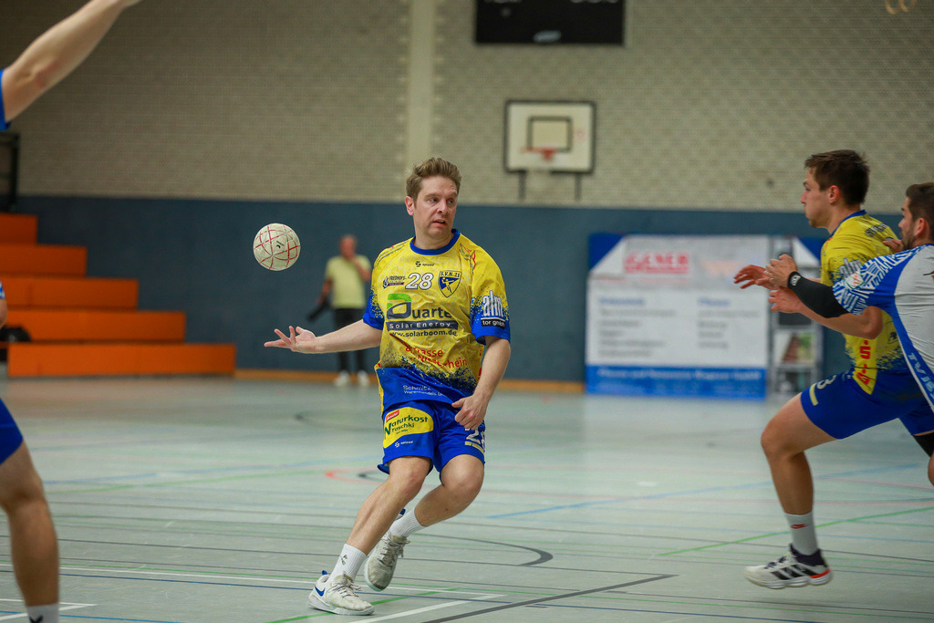 SVN_TVIssum_250426_026 | Bildergalerie von Sport-Ereignissen aber auch von weiteren spannenden Dingen - nicht nur vom Niederrhein. In Anlehnung an den bekannten Spruch von Hanns Dieter Hüsch heißt das Motto: "Niederrhein ist überall".  - Realisiert mit Pictrs.com