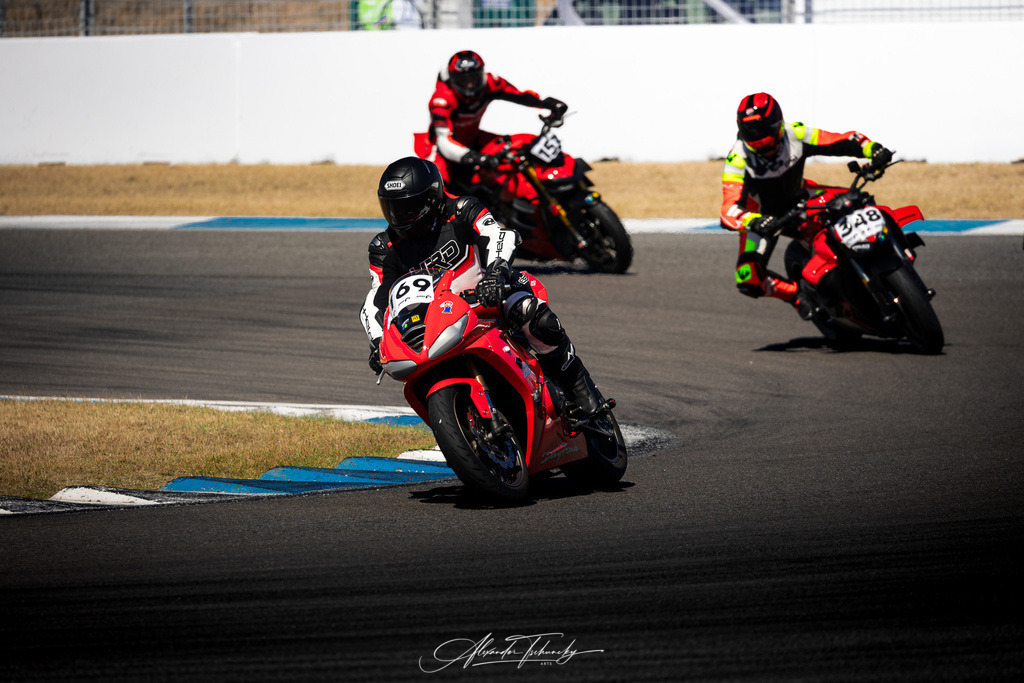 Ducati Trackday Hockenheimring 2026 | Entdecken Sie die faszinierende Welt von Alexander Tschuncky Arts: Kreative Fotografie, atemberaubende Automobilkunst und hochwertiger Bilderdruck. Lassen Sie sich inspirieren! - Realisiert mit Pictrs.com