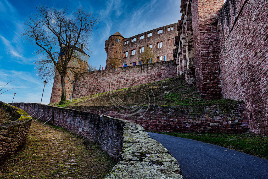 Wertheim | Frank Herberich Fotografie, Frank Herberich, Fotografie, Hochzeit, Portrait, St. Peter Ording, Ording, Westerhever, Nordsee, Frank Fotografie, Hardheim,  Odenwald,Walldürn, Band,Eventfotografie - Realisiert mit Pictrs.com
