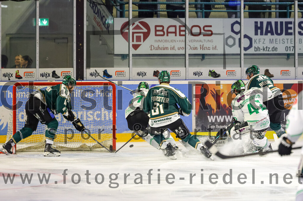 2025-09-21_090_TSV_Erding_gegen_Hoechstadter_Alligators | Erding, Deutschland, 21.09.2025:Eishockey, Oberliga Süd 2025 / 2026, 2. Spieltag, TSV Erding gegen Höchstadter Alligators, Endergebnis: 3:4Foto: Christian Riedel / fotografie-riedel.net