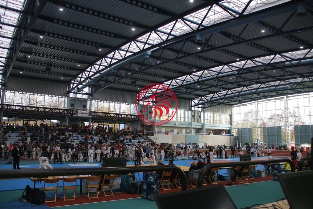 MSY-2022-10-29-7878 | Fotos vom Adler Cup - Pictures from Adler Cup

Hier findet Ihr alle Eindrücke und großen Momente der Adler Cup Wochenenden. Here you will find all impressions and great moments of the Adler Cup weekends. - Realisiert mit Pictrs.com