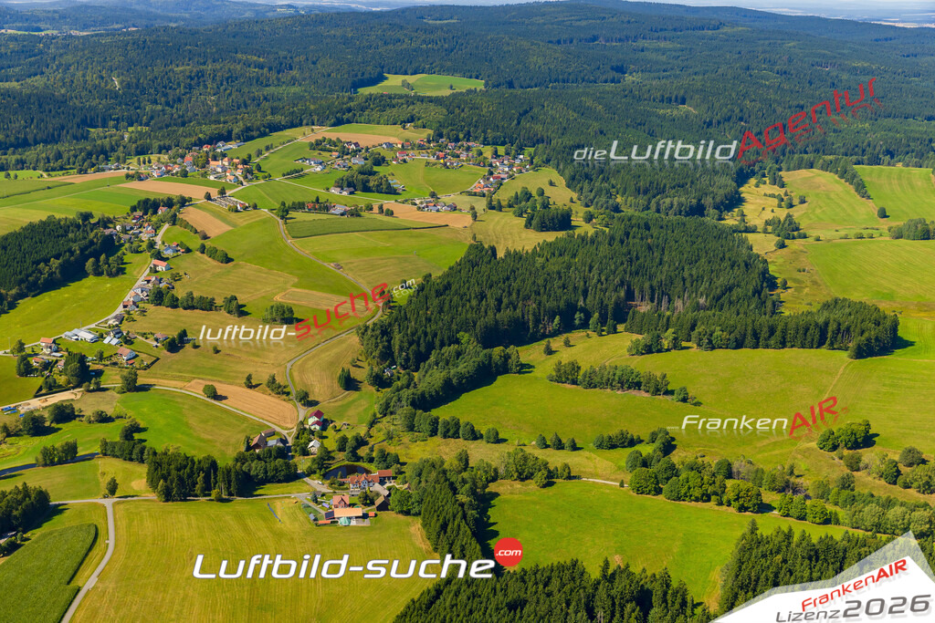 Schrägluftbild  Neukirchen  Georgenberg - Das Luftbild wurde 2025 vom UL-Flugzeug heraus erstellt ( keine Drohne ) - Hochauflösende Luftaufnahme -Nicht vergleichbar mit Google Maps oder Satelittenbilder- Die Geschenkidee !Mit Lizenz und Bildrechte bestellbar