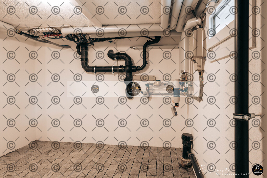 20250426_Haus-Strengelbach-1_026 | Sport und Naturfotografie von Roberto Esposito zeigt echte Momente Bewegung und die Schönheit der Natur. Ausdrucksstarke Bilder schaffen Emotionen.