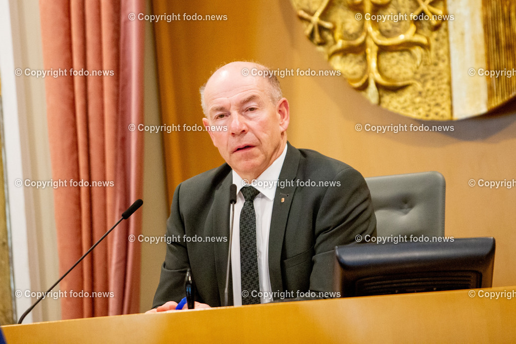 Landhaus Linz_ Promenade_ Landtagssitzung_ 03.04.2025-18 | 03.04.2025, Landhaus Linz AUT, Promenade, Landtagssitzung, im Bild Max Hiegelsberger (1.Landtagspraesident, VP)