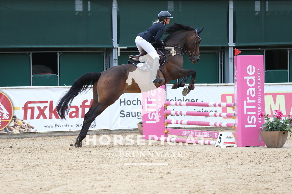 DL2Q5339 | Willkommen bei Brunnmayr - Design & Fotografie – Ihrem Spezialisten für Reitturniere und Pferdeveranstaltungen in Oberösterreich, Salzburg und Bayern! Seit über 17 Jahren sind wir leidenschaftlich dabei.
