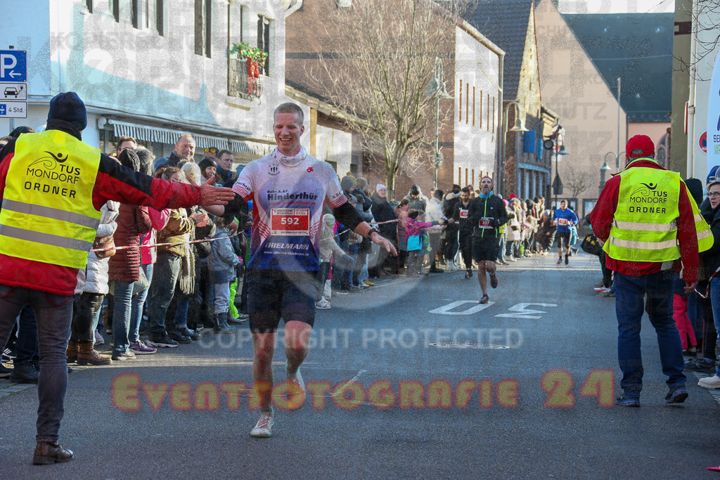 241201_1224_EX1_2000 | Sportfotografie im Rhein-Sieg Kreis, Köln, Bonn, NRW, Rheinland Pfalz, Hessen, etc. Unser Tätigkeitsfeld umfasst den Laufsport vom Volkslauf über den Marathon, Duathlon, Triathon bis zum Ultralauf wie Kölnpfad Ultra oder Schindertrail.