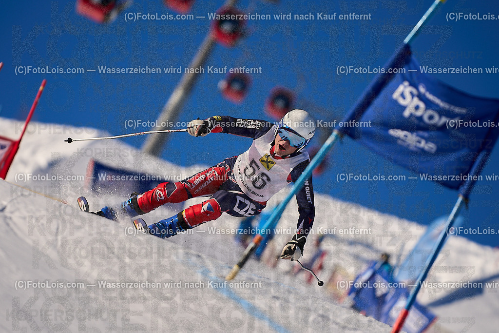ALP2784_MASTERS-Cup_GS-B Herrn_Hauer Pavel | (C)FotoLois.com, Alois Spandl. FIS Masters-Cup Wildschönau, Giant Slalom auf der Piste Schatzberg GS, Siegerehrung auf dem Dorfplatz Niederau, Sa 13. Januar 2024.