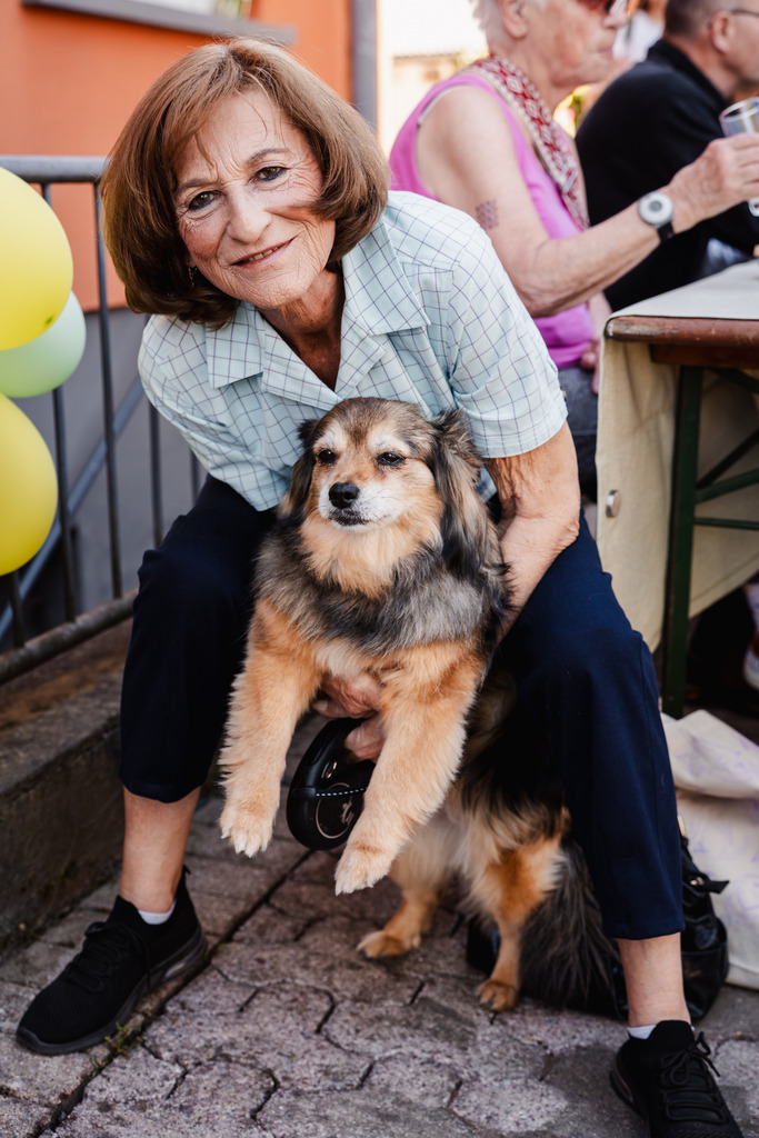 20260426-128 | MuT (Mensch und Tier) mit Mona - Fotografie und Tierkommunikation - Realisiert mit Pictrs.com