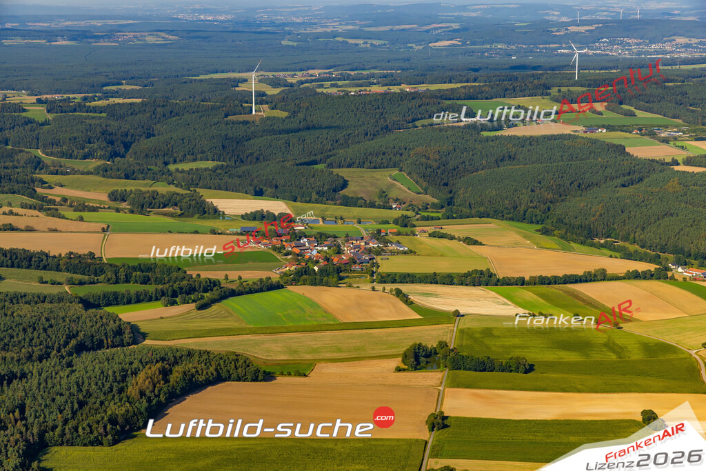 Das Luftbild zeigt : Wolfsbach Schmidgaden - Die Luftaufnahme wurde 2024 vom UL-Flugzeug aus erstellt ( keine Drohne ) - Hochauflösende Luftaufnahme - Für grossformatige Ausdrucke geeignet. Die Geschenkidee !Mit Lizenz und Bildrechte bestellbar