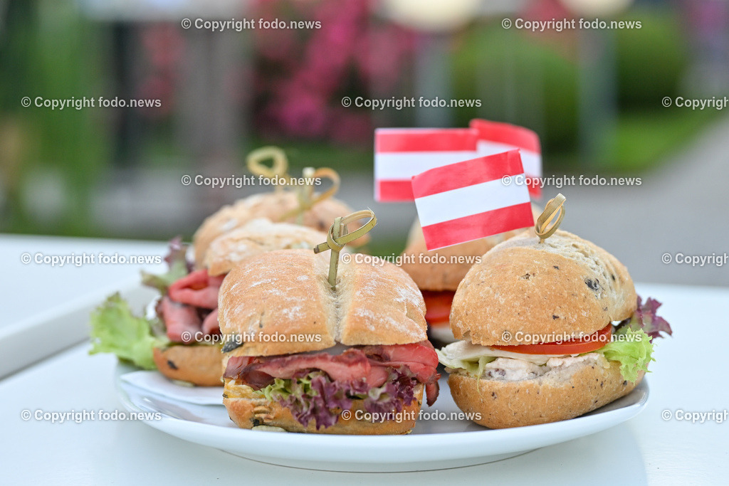 Rosengarten_ Hans Peter Gratz_ 28.06.2023-14 | 28.06.2023, Linz Poestlingberg, AUT, Rosengarten, Hans Peter Gratz and Friends, im Bild Rosengarten am Poestlingberg, Catering