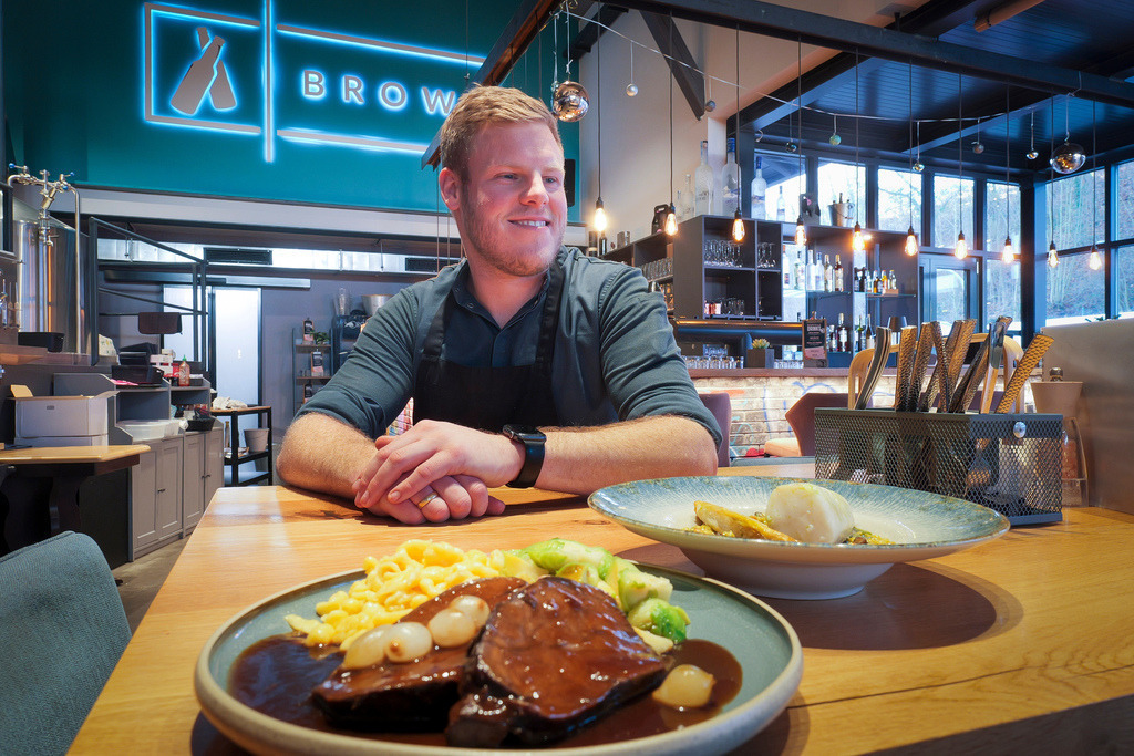 Rezept | Leonberg - #gastro Rezept für Weihnachten: Sebastian  Gerber von Brow in Leonberg kocht für 200 Euro 3 Gänge für 6 Leute -  im Gasthaus Brow, Bahnhofstraße in Leonberg - Realisiert mit Pictrs.com