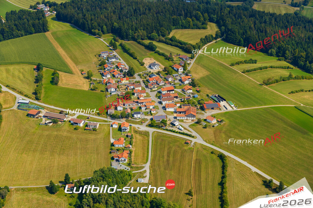 Luftbild Vs Google Maps  Haag  Hohenau -Das Luftbild wurde 2025 vom UL-Flugzeug heraus erstellt ( keine Drohne ) - Hochauflösende Luftaufnahme -Nicht vergleichbar mit Google Maps oder Satelittenbilder- Die Geschenkidee !Mit Lizenz und Bildrechte bestellbar