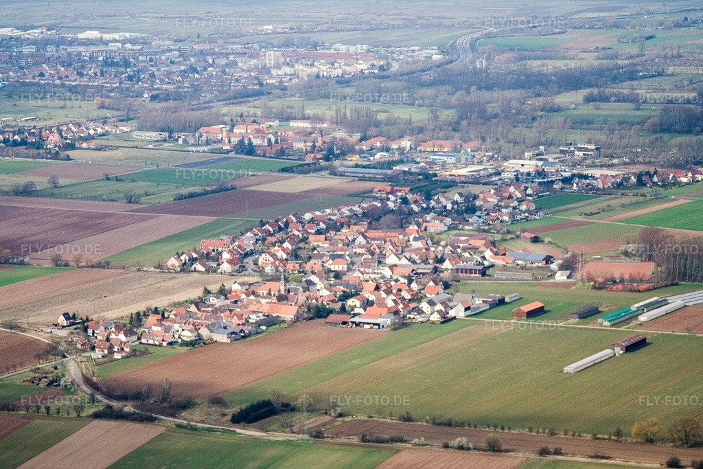 Luftbild: Dorf von Südosten im Ortsteil Mörlheim in Landau im Bundesland Rheinland-Pfalz in Deutschland. Foto: IMG_9710.jpg vom 15.03.2008 durch Werner Riehm/FLY-FOTO.de
