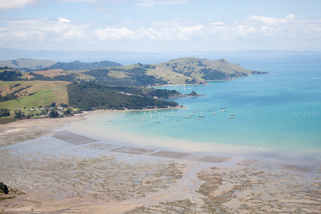 Aerial view: View of the town in the district Te Kouma in Coromandel in the state Waikato, New Zealand. – Photo: IMG_55578.jpg taken on 01/12/2013 by Werner Riehm/FLY-FOTO.com – Resolution of the original: 4614 x 3076 px
