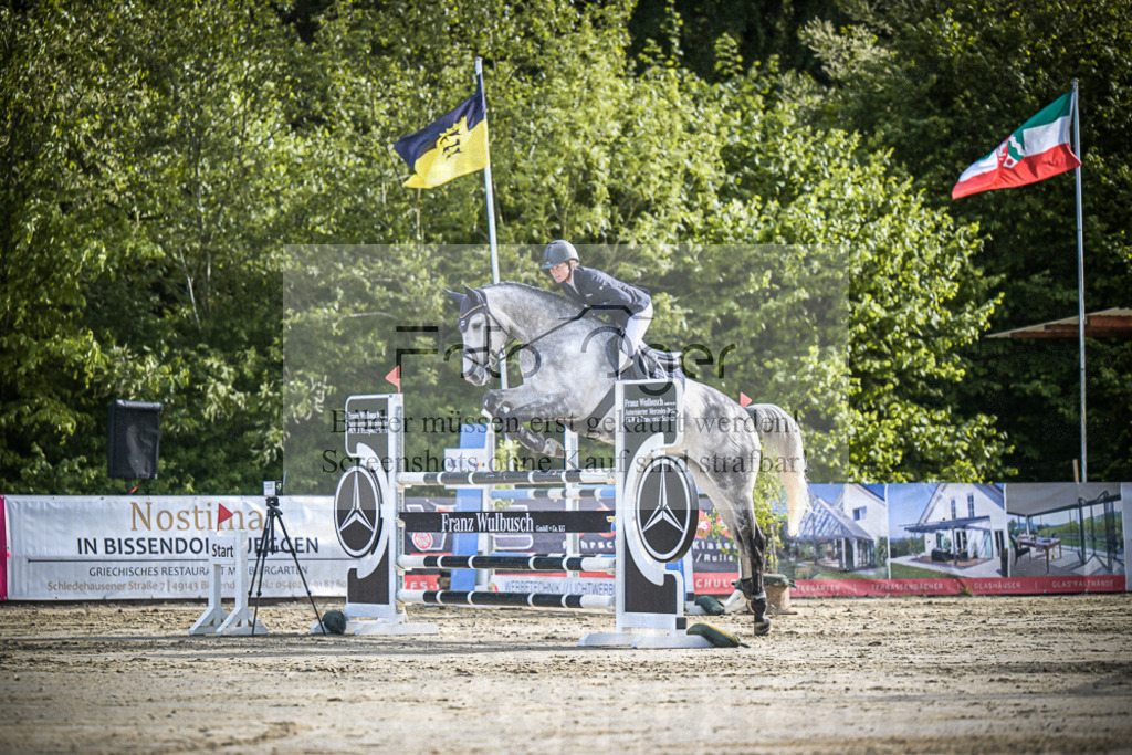 DOS_9612A | Entdecke hochwertige Reitturnierfotos von Foto Oger. Professionell, emotional und authentisch – jetzt Lieblingsmomente im Shop bestellen.Deutschlandweite Turnierfotografie. - Realisiert mit Pictrs.com