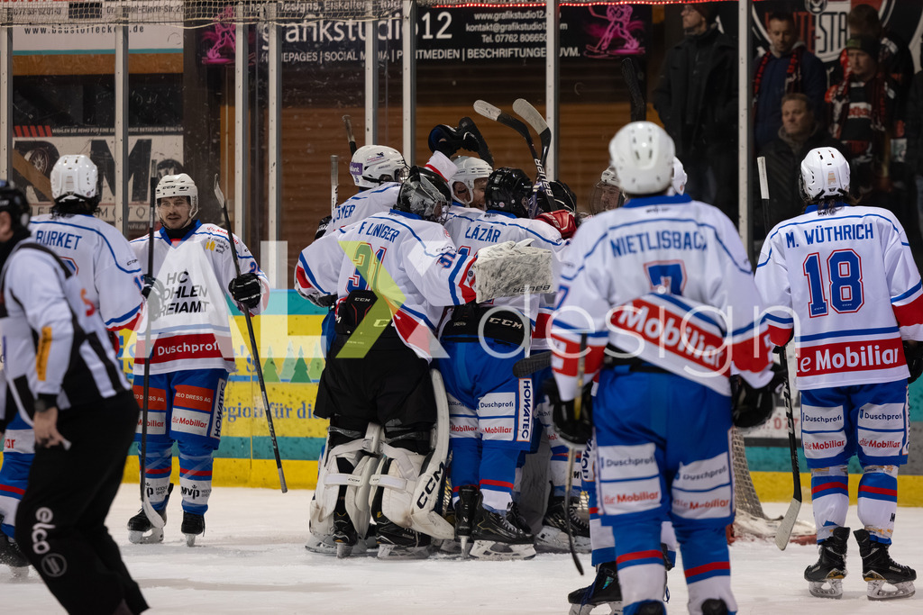 Eishockey I Herren I Saison 2025-2026 I Regio League | 3. Liga Regular Season Gr. 1 ZS | Men I 17. Spieltag I EHC Herrischried - HC Wohlen Freiamt I 01.02.2026 | Hochwertige Sportfotos kaufen & lizenzieren für Medien, Vereine, Agenturen & Sportler:innen. Entdecke professionelle Sportfotografie im Bildshop von Alexander Franzen. - Realisiert mit Pictrs.com