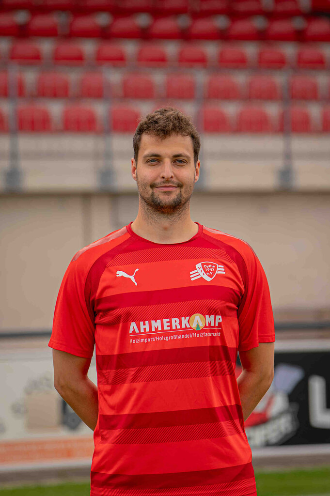 Fußball I Herren I Saison 2026-2027 I Mannschaftsfoto  I 02760 | jns.sportfotos - Realisiert mit Pictrs.com