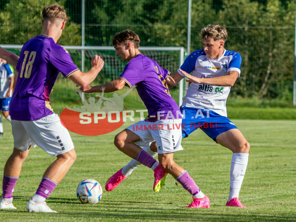 Austria Klagenfurt Amateure - SK Treibach 1-1, Kärntner Liga 2. Runde | Moritz Berg (Austria Klagenfurt Amateure #18) Tristan Schoppitsch (Austria Klagenfurt Amateure #20) Alexander Kurz (SK Treibach #11)  Austria Klagenfurt Amateure - SK Treibach 1-1 am 08.08.2023 in Brückl
(Sportplatz), Austria, (Photo by Ernst Krawagner sport-fan.at) - Realisiert mit Pictrs.com