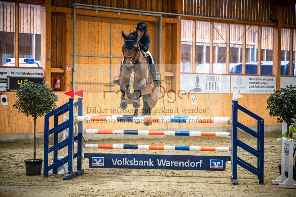 DOS_2124 | Entdecke hochwertige Reitturnierfotos von Foto Oger. Professionell, emotional und authentisch – jetzt Lieblingsmomente im Shop bestellen.Deutschlandweite Turnierfotografie. - Realisiert mit Pictrs.com