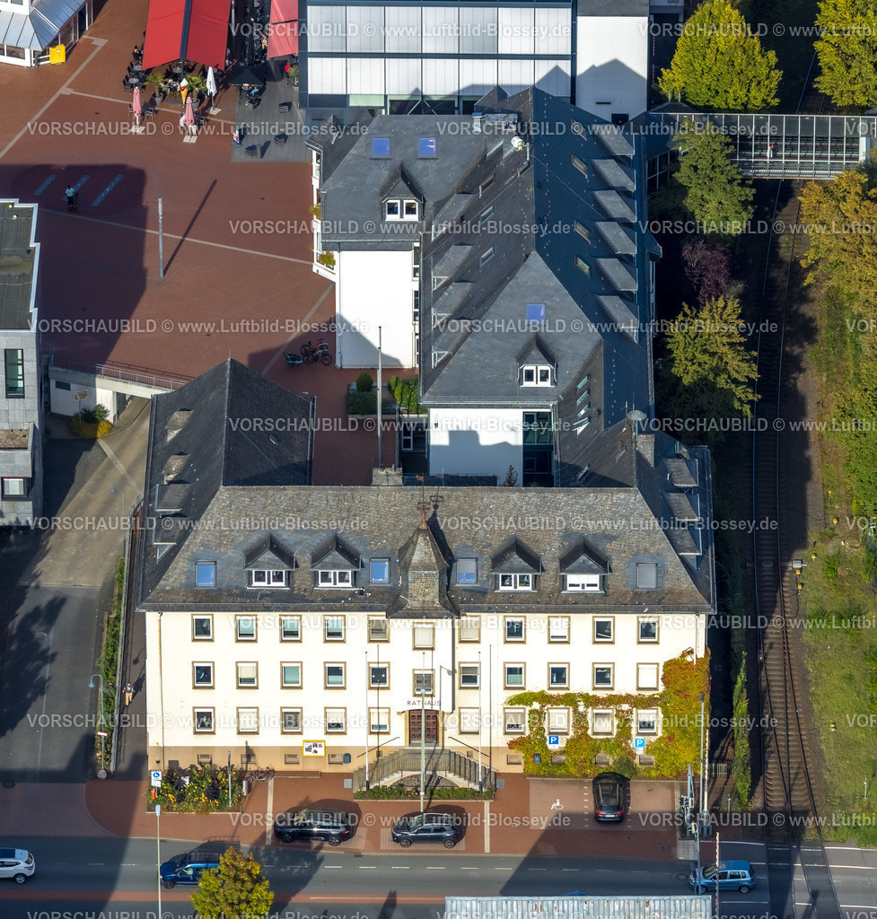 Kreuztal230911895 | Luftbild, Rathaus Stadtverwaltung, Kreuztal, Siegerland, Nordrhein-Westfalen, Deutschland