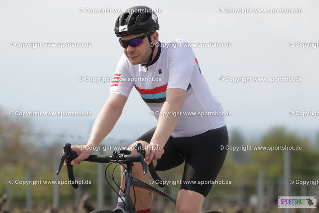 368A5684 | Neusiedlersee Radmarathon 2026@sportshot_your_pictrs #yourpictures#roadtowm2029 #nrm #neusiedlerseeradmarathon #neusiedlersee #neusiedlerseetourismus #burgenland #mörbisch #nrm26 #burgenlandtourismus #voglundco #poweredbyburgenlandtourismus #radsport #rad #marathon #ucigranfondo #visitburgenland #ucigranfondoworldseries