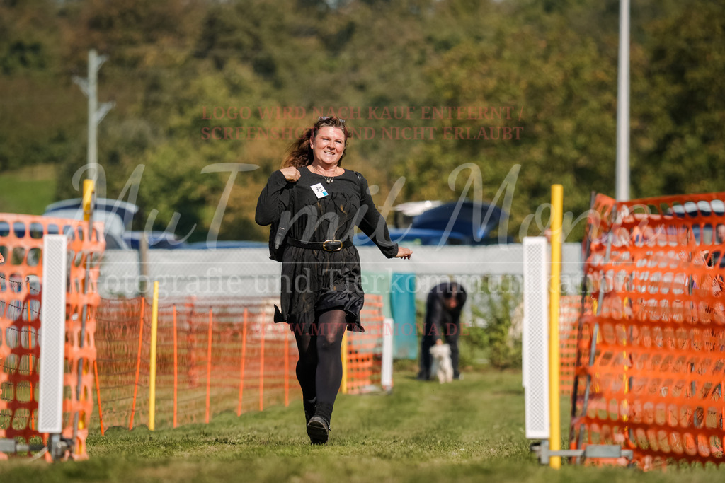 20250928_Hunderennen-617 | MuT (Mensch und Tier) mit Mona - Fotografie und Tierkommunikation - Realisiert mit Pictrs.com