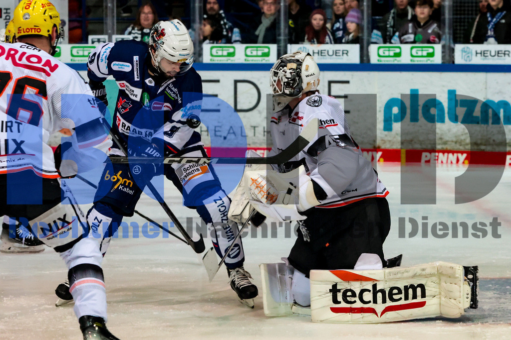 SES_ISEFRA20250130-6 | bond - Realisiert mit Pictrs.com