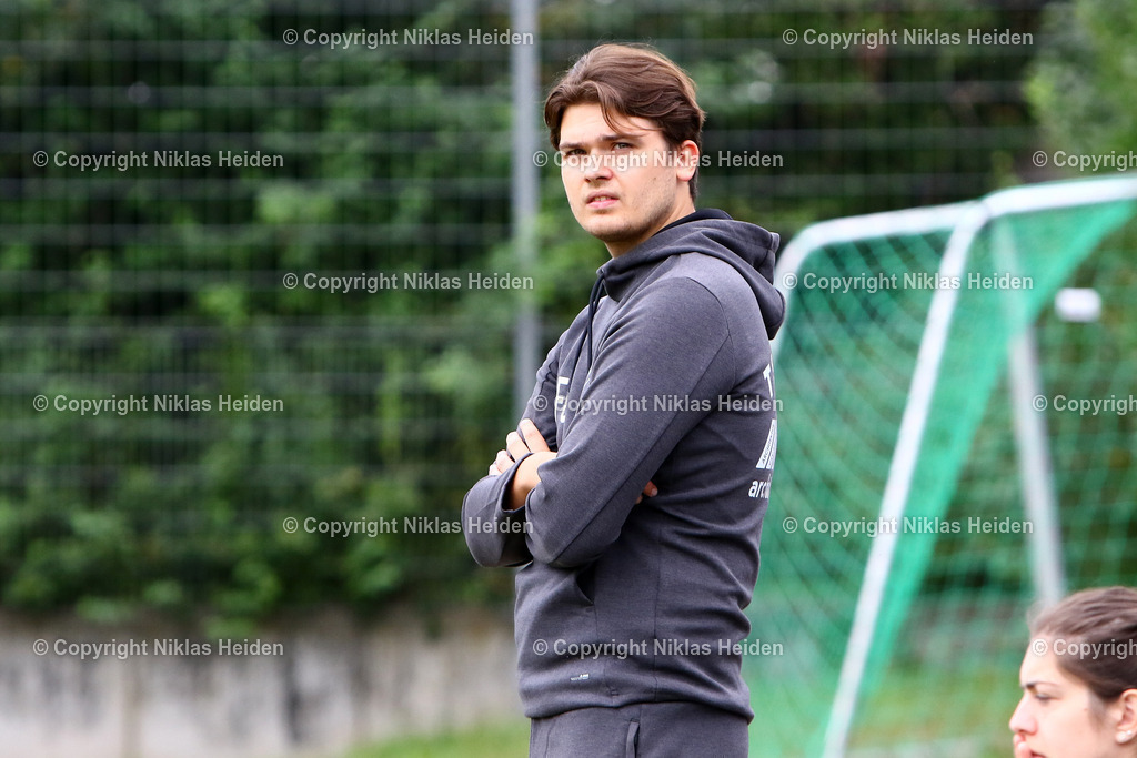 NH_USCPaloma_TSVSasel_OberligaHamburg_18082024 | Felix Gärtner (Co-Trainer und Videoanalyst, TSV Sasel)Fußball I Herren I Gamesright Oberliga Hamburg I Saison 2024-2025 I 3. Spieltag I USC Paloma - TSV Sasel I 18.08..2024 I Jonny-Rehbein-Sportplatz