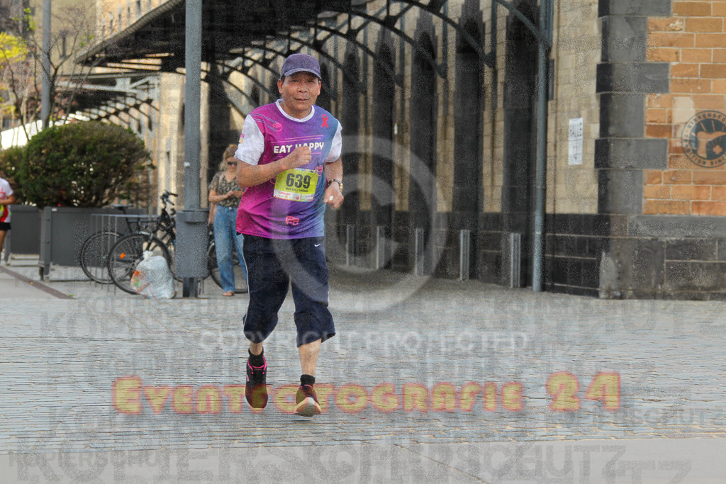 250920_1334_EV4_6097 | Sportfotografie im Rhein-Sieg Kreis, Köln, Bonn, NRW, Rheinland Pfalz, Hessen, etc. Unser Tätigkeitsfeld umfasst den Laufsport vom Volkslauf über den Marathon, Duathlon, Triathon bis zum Ultralauf wie Kölnpfad Ultra oder Schindertrail.