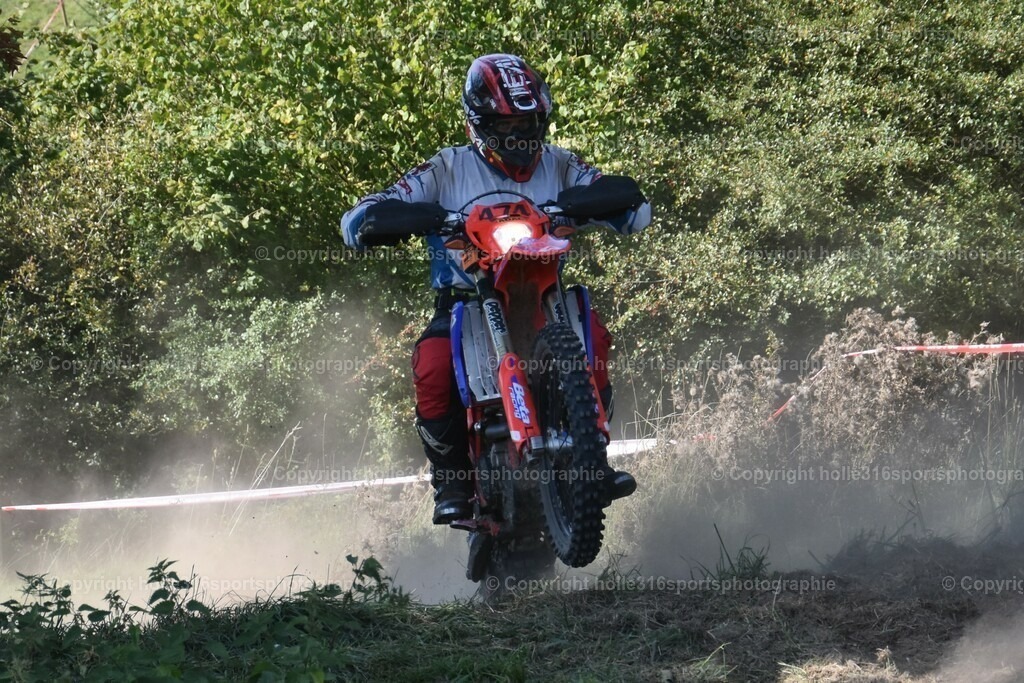 DSC_0114 | Sportfotografie , Motorsport, Motoross, Reitsport, Mointainbike, Enduro,
Landschaft , Outdoor, Eventfotografie, Landschaft, Bilder online bestellen - Realisiert mit Pictrs.com