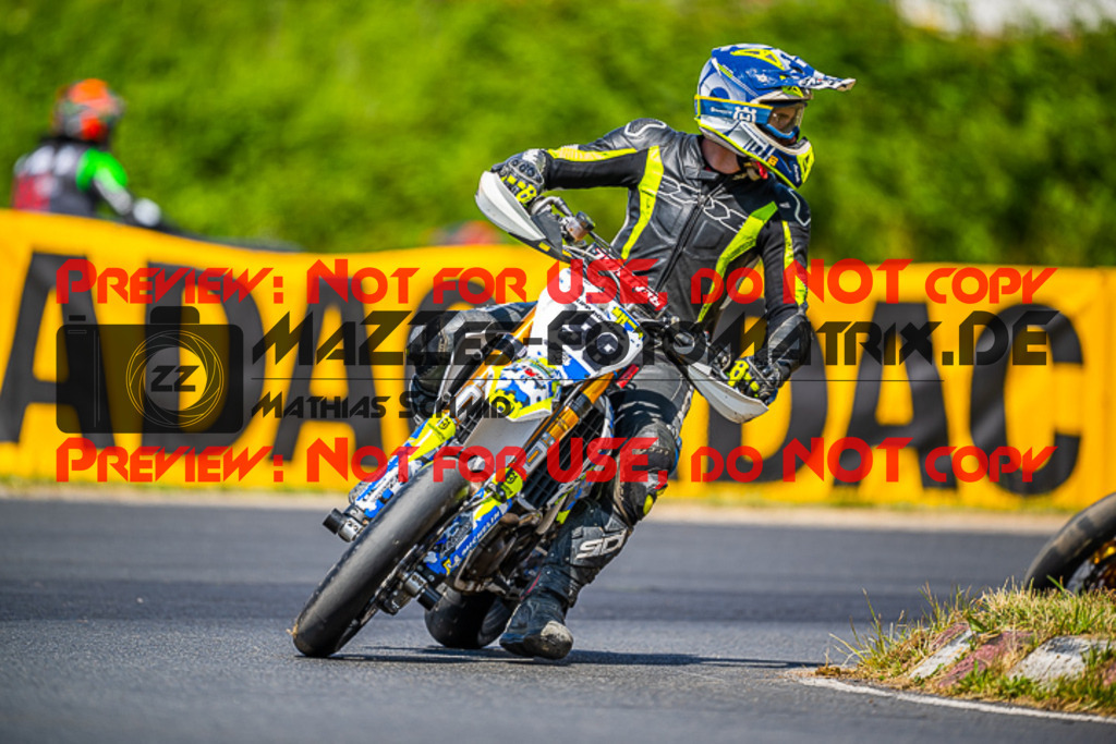 MaZZes_FotoMatrix_220528_1800 | Fotograf Mathias Schmid
Sportfotograf,
Eventfotograf,
Hochzeitsfotograf,
Portraitfotograf