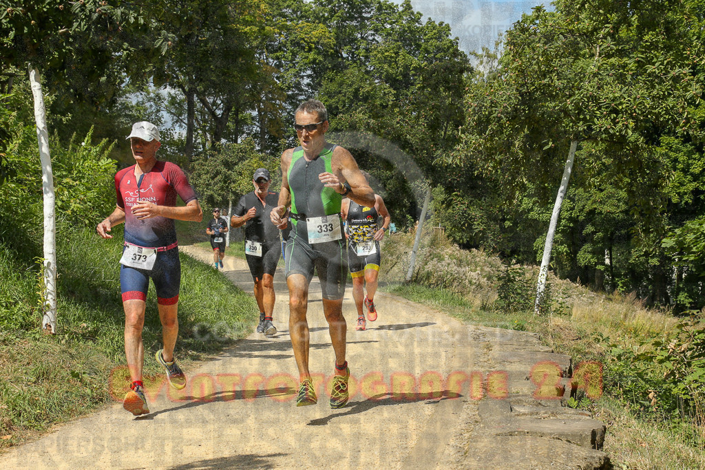 250824_1331_EX1_2684 | Sportfotografie im Rhein-Sieg Kreis, Köln, Bonn, NRW, Rheinland Pfalz, Hessen, etc. Unser Tätigkeitsfeld umfasst den Laufsport vom Volkslauf über den Marathon, Duathlon, Triathon bis zum Ultralauf wie Kölnpfad Ultra oder Schindertrail.