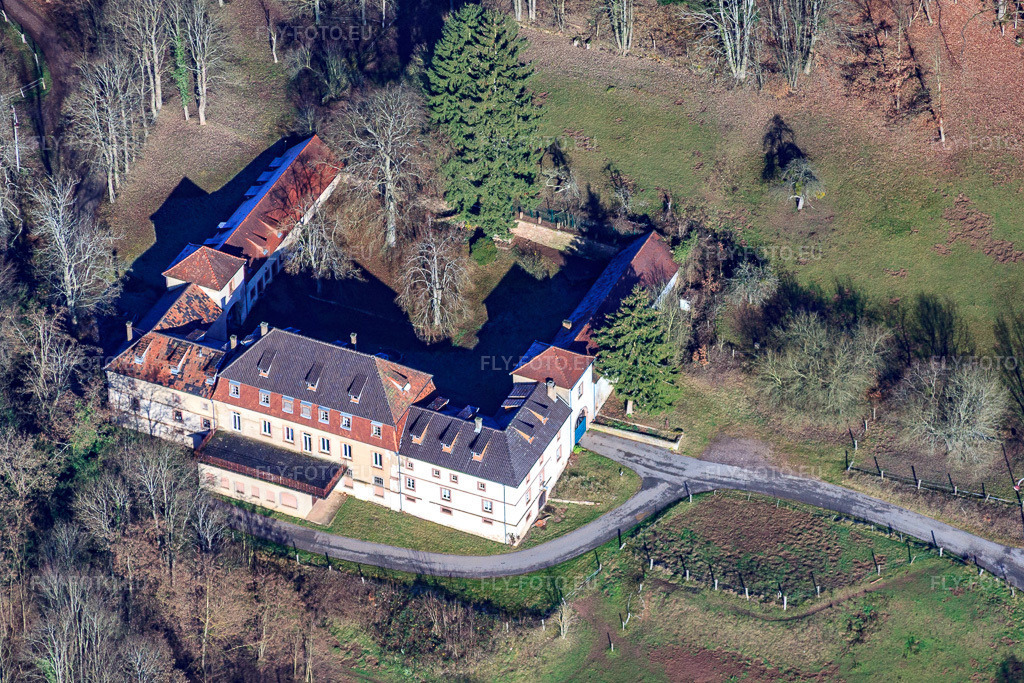 Vue aérienne: Écolieu Langenberg Alsace à le quartier Weiler in Wissembourg dans le département Bas Rhin, France – .Photo: IMG_48413.jpg prise le 11/12/2011 par Werner Riehm/FLY-FOTO.eu – Résolution de l'original: 4626 x 3084 px – Ecolieu Langenberg