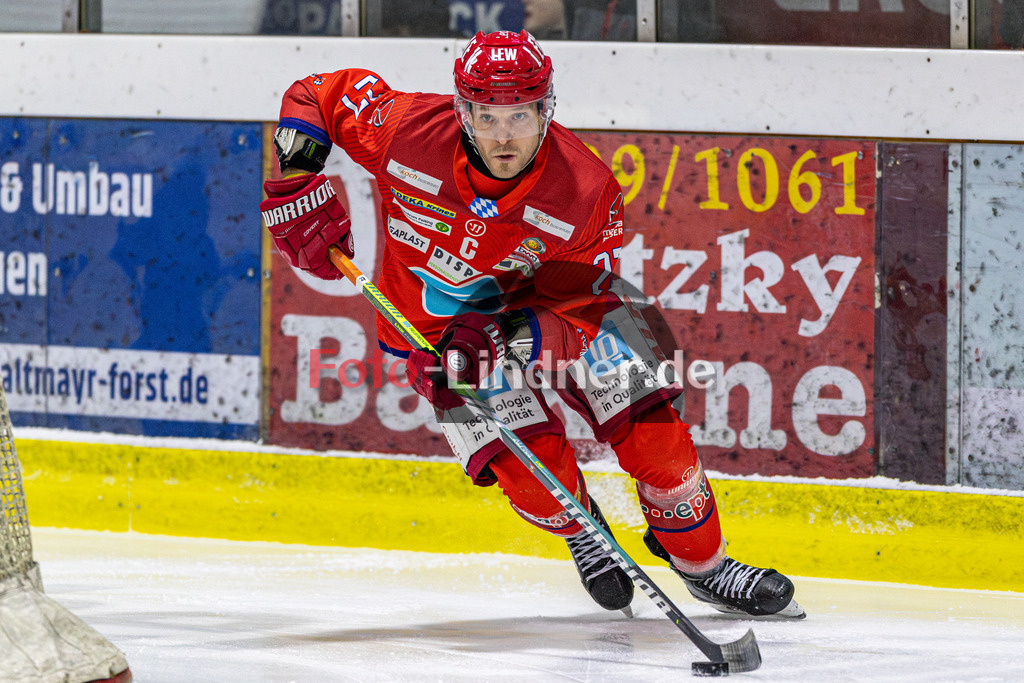 EC Peiting vs EV Füssen | Eishockey Oberliga Süd 2023/2024, EC Peiting vs EV Füssen, 20240112,
Andreas FEUERECKER (ECP 27) in Aktion,
2024-01-12 in Peiting (Eisstadion)
27 Andreas FEUERECKER (ECP 27)
Copyright: WolfgangxLindner foto-lindner.de