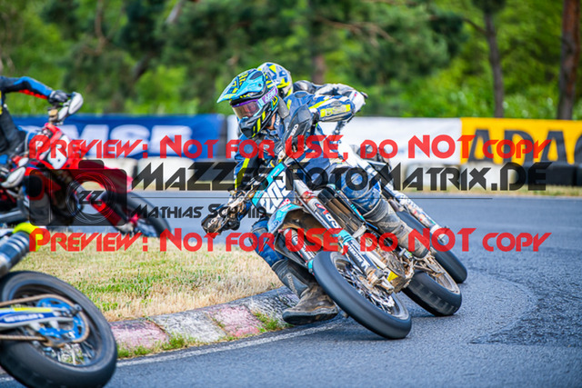 MaZZes_FotoMatrix_220528_6111-2 | Fotograf Mathias Schmid
Sportfotograf,
Eventfotograf,
Hochzeitsfotograf,
Portraitfotograf