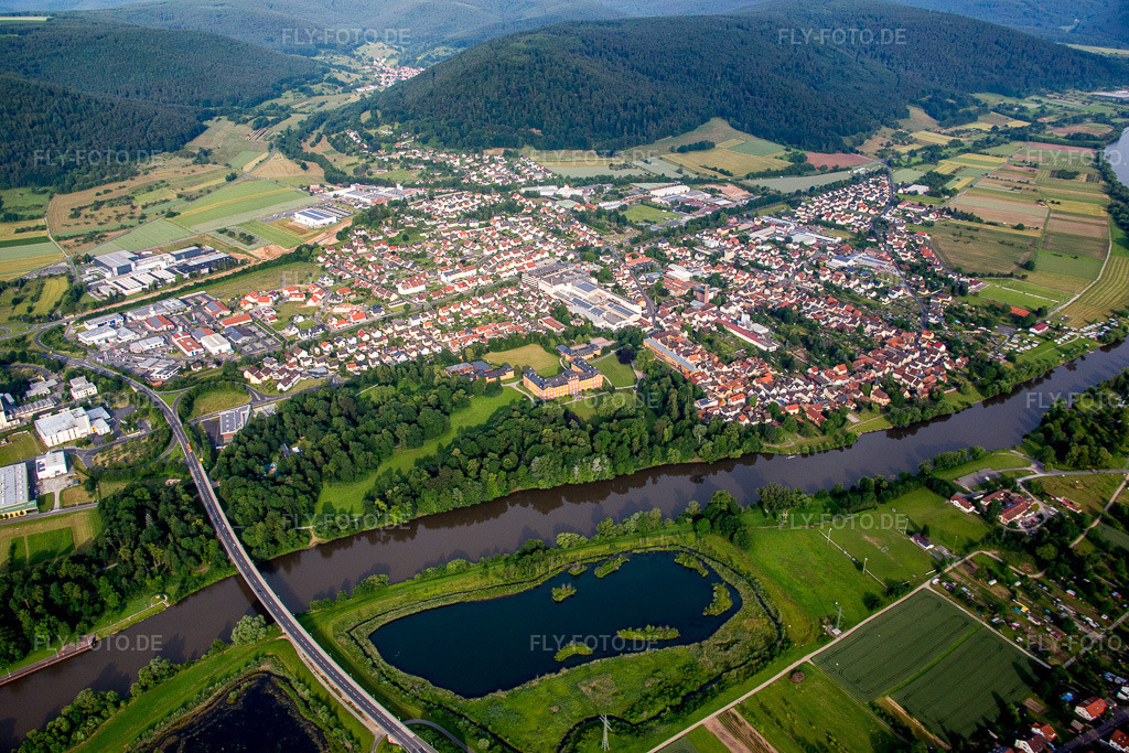 Luftbild: Fluß- Uferbereichen des Main in Kleinheubach im Bundesland Bayern in Deutschland. Foto: IMG_089611.jpg vom 11.06.2016 durch Werner Riehm/FLY-FOTO.de