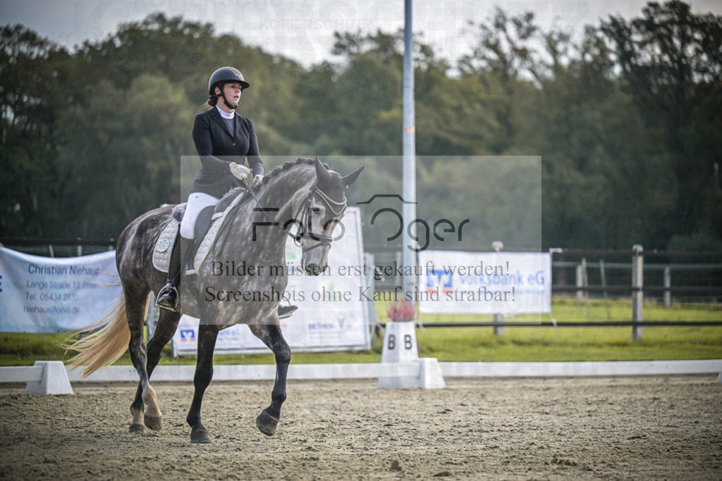 DOS_B186 | Entdecke hochwertige Reitturnierfotos von Foto Oger. Professionell, emotional und authentisch – jetzt Lieblingsmomente im Shop bestellen.Deutschlandweite Turnierfotografie. - Realisiert mit Pictrs.com