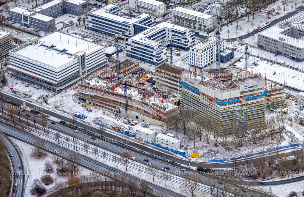 Dortmund221201737 | Luftbild, Winterliche schneebedeckte Stadtkrone-Ost Baustelle und Neubau, Neubau Direktion Continentale, Kreuz Westfalendamm B1 und B236, Westfalendamm, Dortmund, Ruhrgebiet, Nordrhein-Westfalen, Deutschland