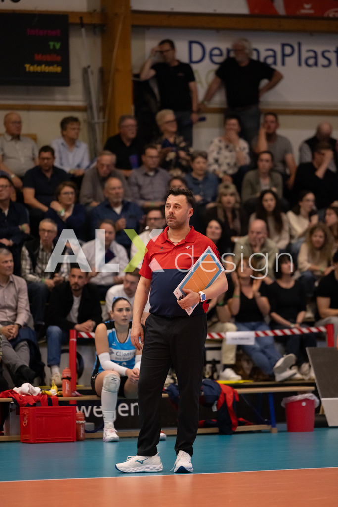 Volleyball I Frauen I Saison 2025-2026 I Volleyball NLA | Women I  Playoffs Finals 2/5 I  VC Kanti Schaffhausen - viteos NUC I  10.04.2026 | Nicki Neubauer - Realisiert mit Pictrs.com