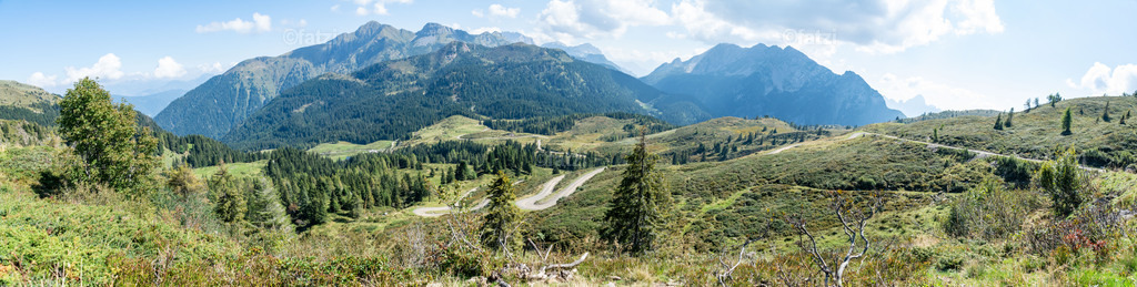 Quad-Tour_WH-Sept20_fatzi-131958-Panorama | Fatzi Bilder-Archiv! 
Die Bilder sind für private Nutzung lizenzfrei. Die kommerzielle Nutzung ist möglich und erwünscht, jedoch bitte ich um vorherige Kontaktaufnahme per E-Mail (info@fatzi.at) oder unter +43 650 7828269 - Realisiert mit Pictrs.com