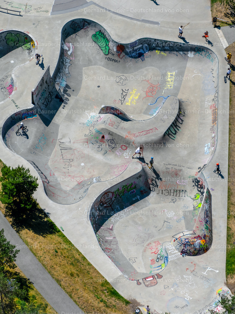 4029408 | BREMEN 01.06.2020 Strecke parkour team Bremen im Ortsteil Überseestadt in Bremen, Deutschland. // Course parkour team Bremen in the district of Ueberseestadt in Bremen, Germany. Foto: Gerhard Launer