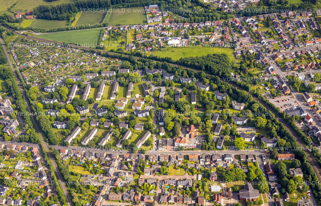 Hamm220601695 | Luftbild, Wohnsiedlung zwischen Großer Sandweg, Schottschleife und Schlagenkamp, Ludgerischule, Heessen, Hamm, Ruhrgebiet, Nordrhein-Westfalen, Deutschland