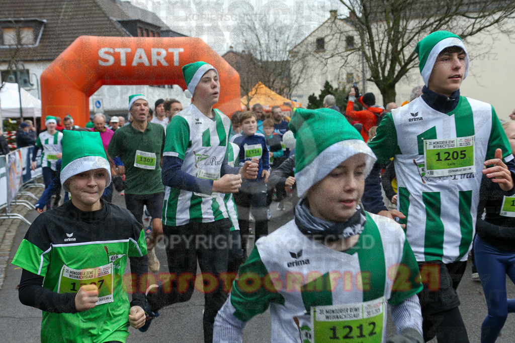 251130_1024_EX1_4929 | Sportfotografie im Rhein-Sieg Kreis, Köln, Bonn, NRW, Rheinland Pfalz, Hessen, etc. Unser Tätigkeitsfeld umfasst den Laufsport vom Volkslauf über den Marathon, Duathlon, Triathon bis zum Ultralauf wie Kölnpfad Ultra oder Schindertrail.