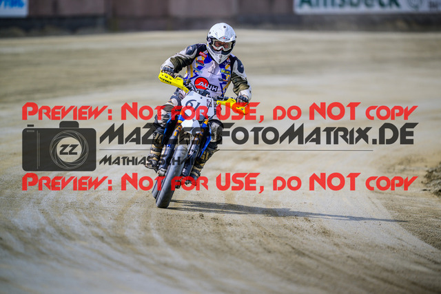 MaZZes_Fotomatrix_20250503_6007705_3142-2 | UE40